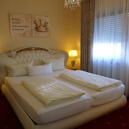 Hotel Geissler Штутгарт Номер фото